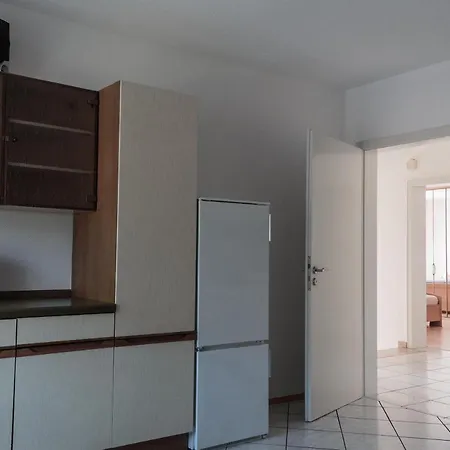 Weinstube Johann Benzschawel Apartment Irsch