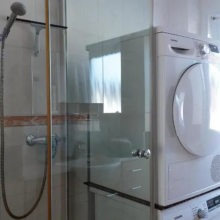 Weinstube Johann Benzschawel Apartman Irsch