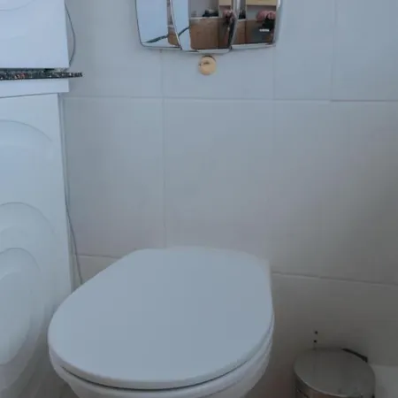 Apartman Weinstube Johann Benzschawel Irsch