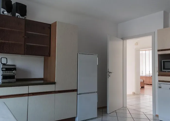 Weinstube Johann Benzschawel Apartment Irsch