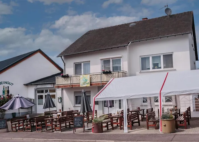 Weinstube Johann Benzschawel Irsch