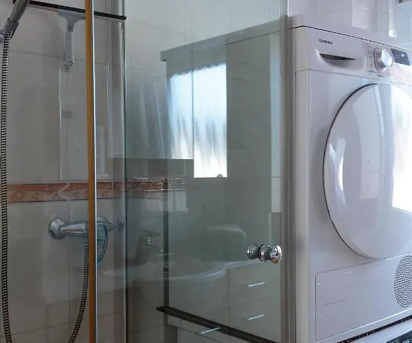 Weinstube Johann Benzschawel Διαμέρισμα Irsch